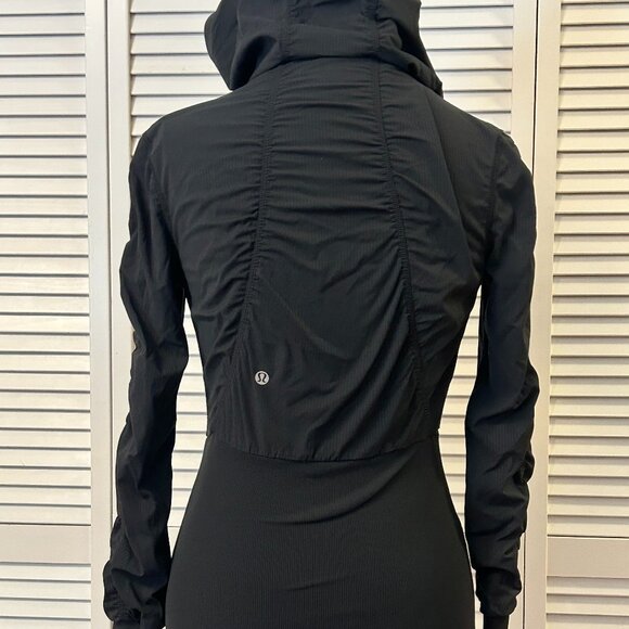 Lululemon Black Fitted Jacket with Hood: Size 4/6 - Picture 9 of 16